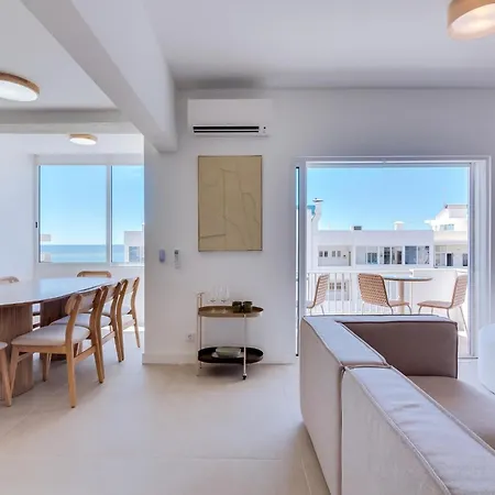 Apartment Art And Sea 2 Bedroom