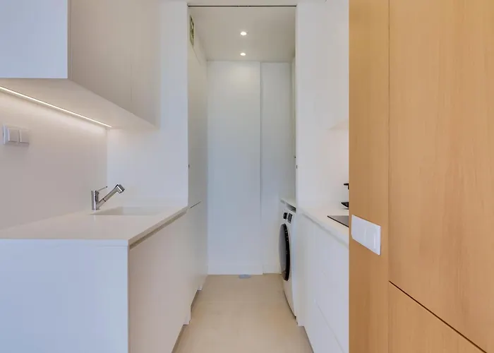 Art And Sea 2 Bedroom דירה *