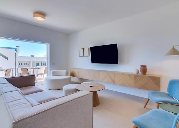 Art And Sea 2 Bedroom דירה קווארטיירה